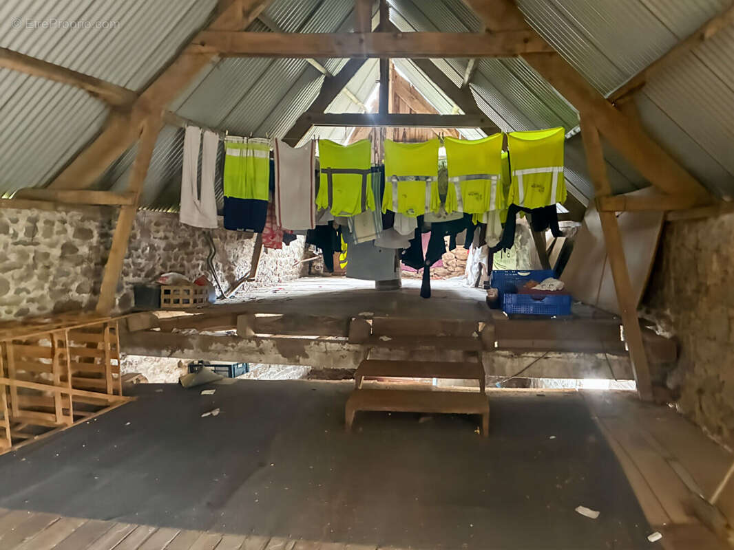 Maison à BAZOUGES-LA-PEROUSE