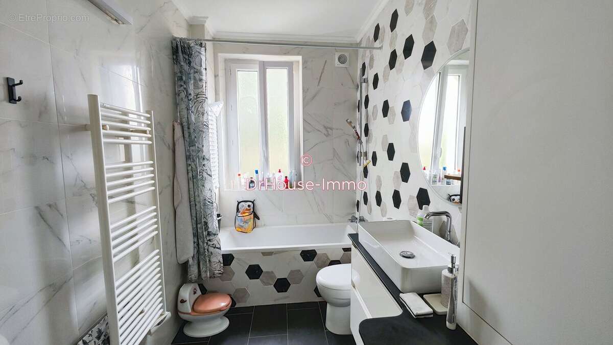 Appartement 54 m² à Houilles  - photo 26