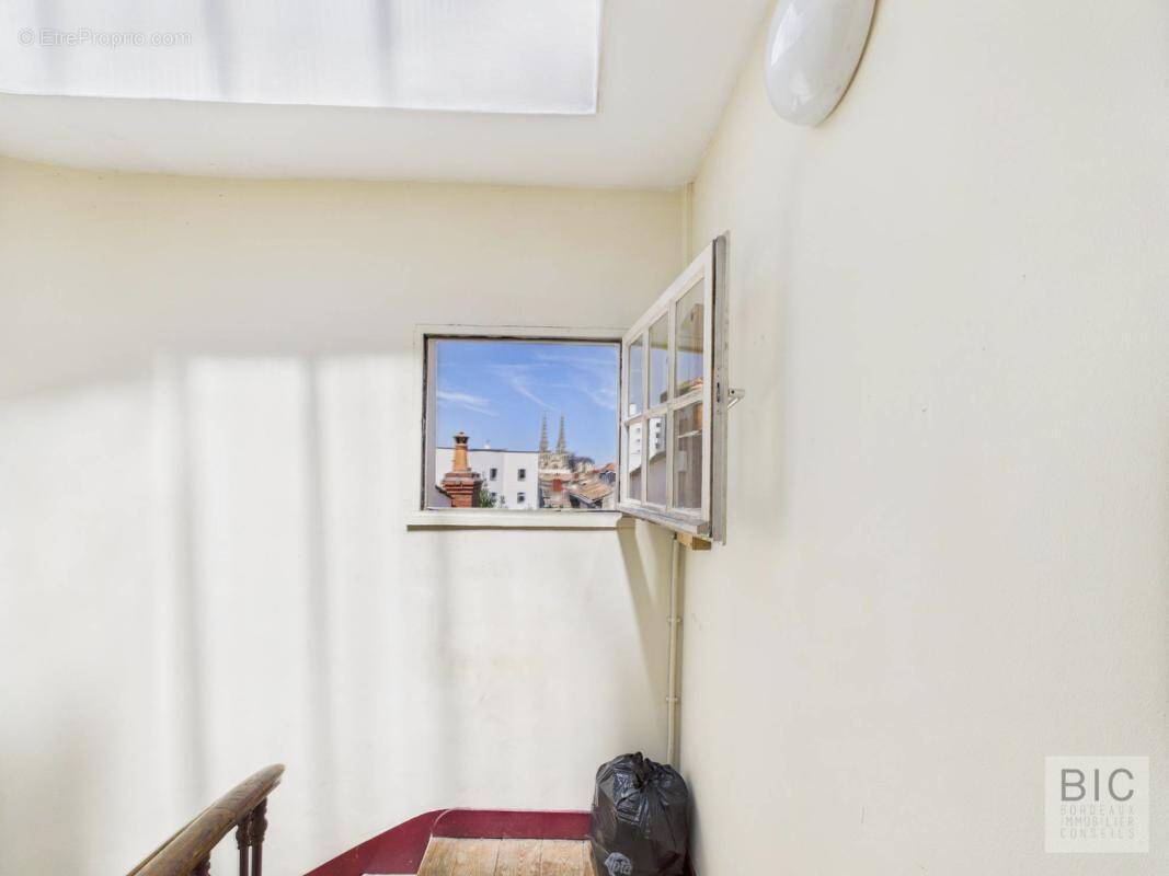 Appartement à BORDEAUX