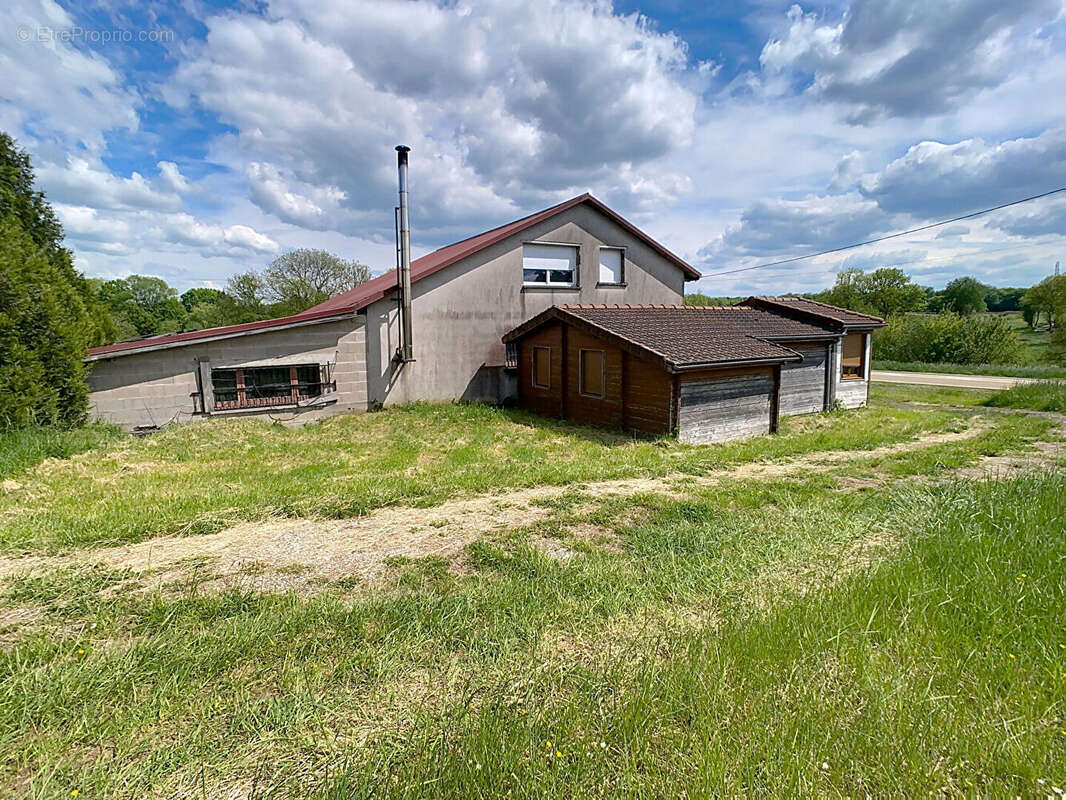 Local professionnel Val-de-Meuse 286m2 - photo 8