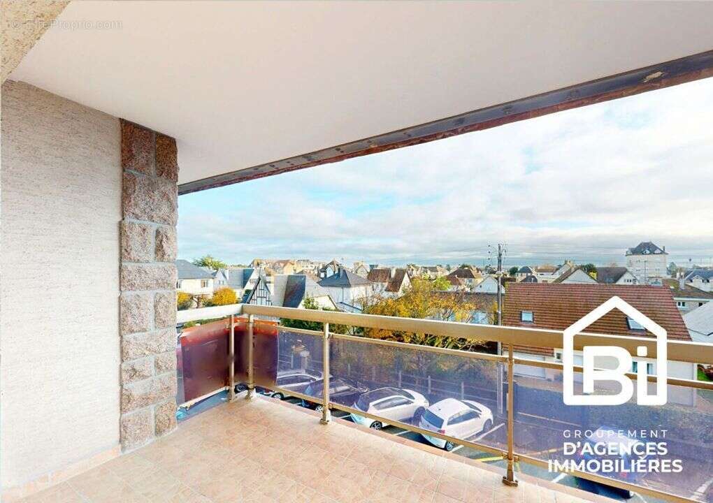 Appartement à OUISTREHAM