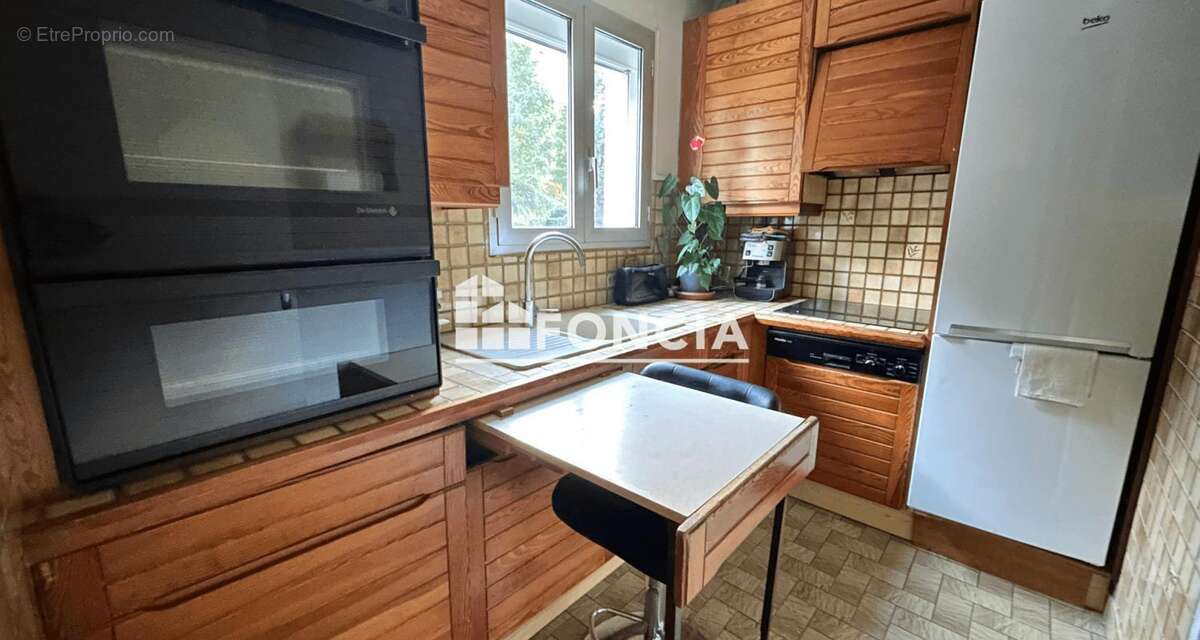 Appartement à FRESNES