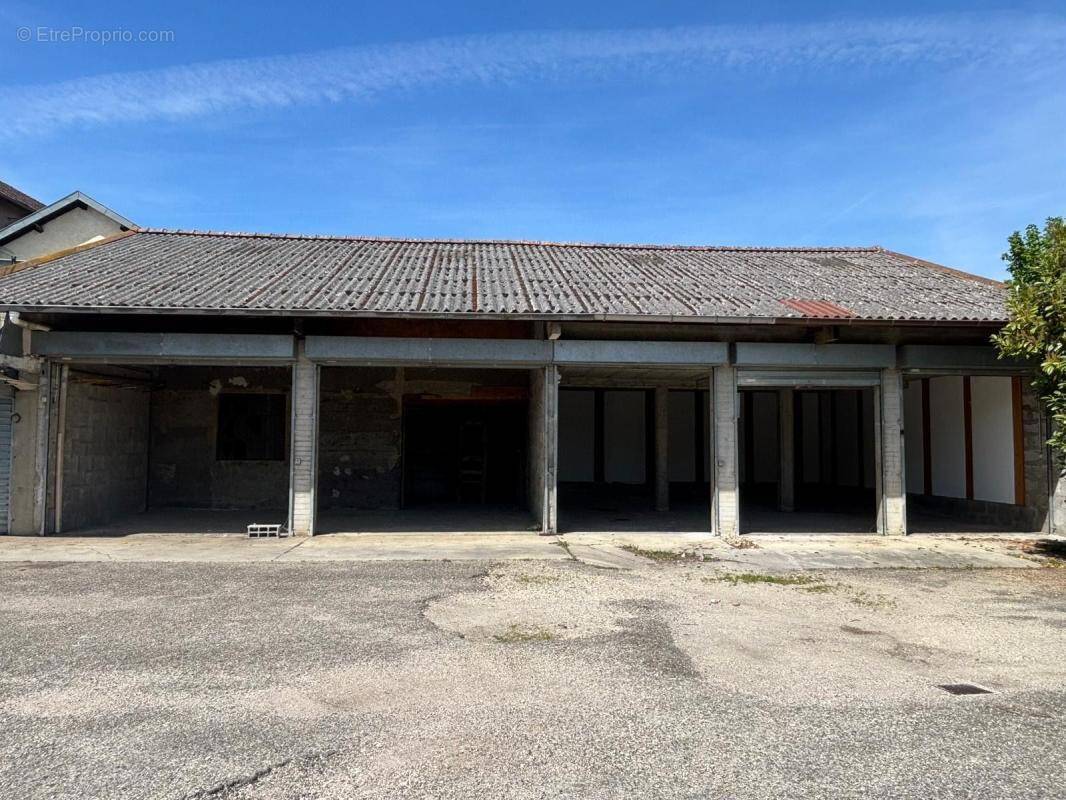 Appartement à LES AVENIERES