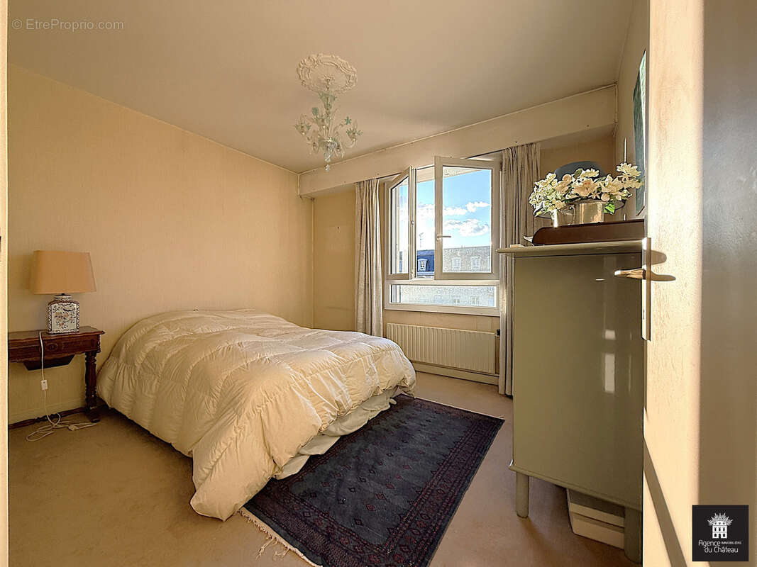 Appartement à VERSAILLES