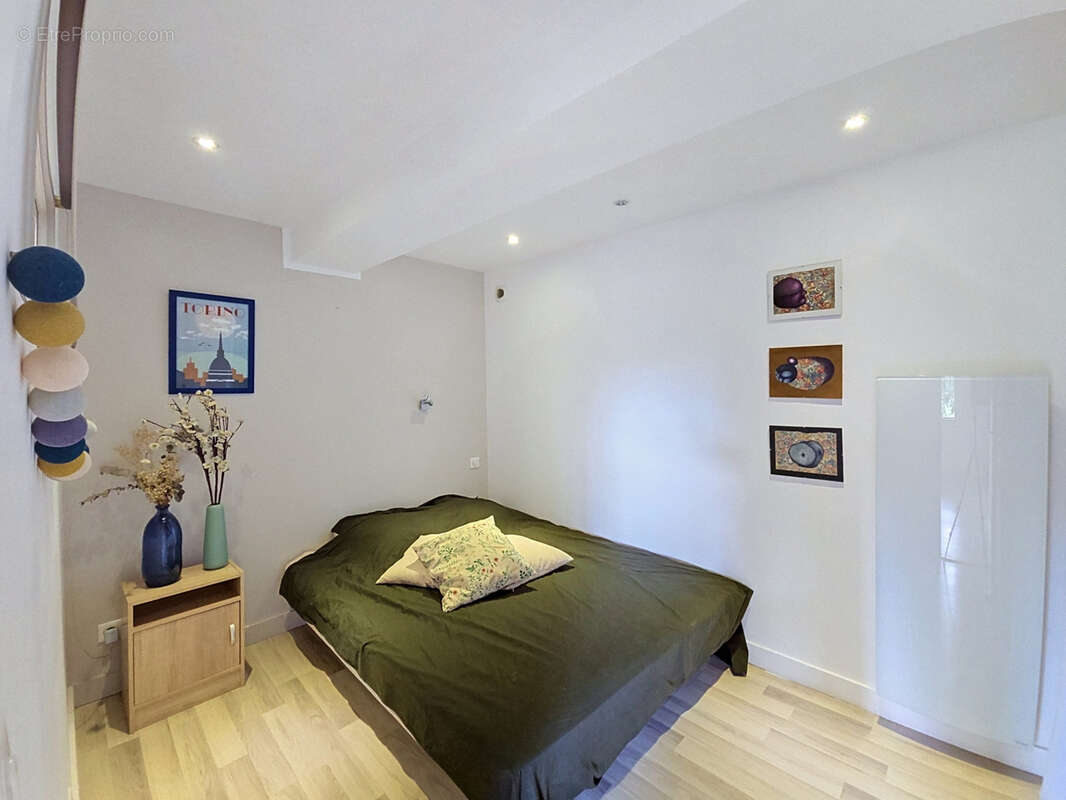 Appartement à VENCE