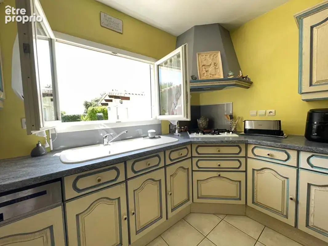 Maison Familiale de plain-pied avec piscine Soubise - photo 3