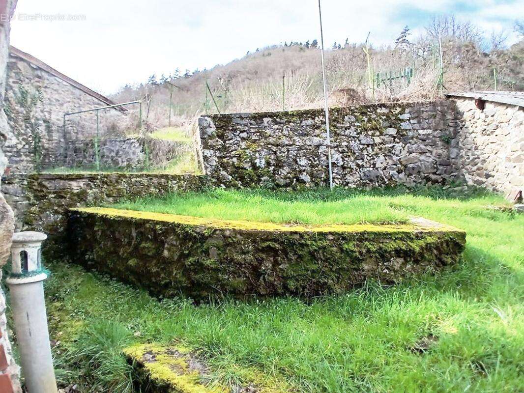 Maison à FERRIERES-SAINT-MARY