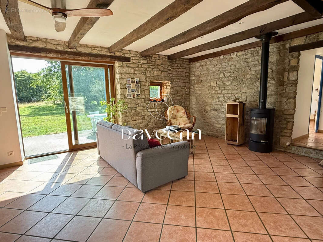Maison à LOCMARIA-GRAND-CHAMP