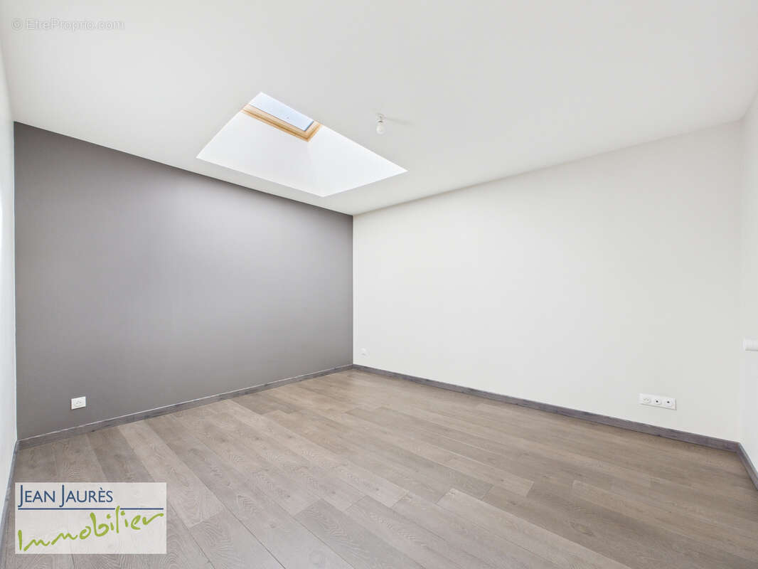 Maison à SAINTE-SAVINE