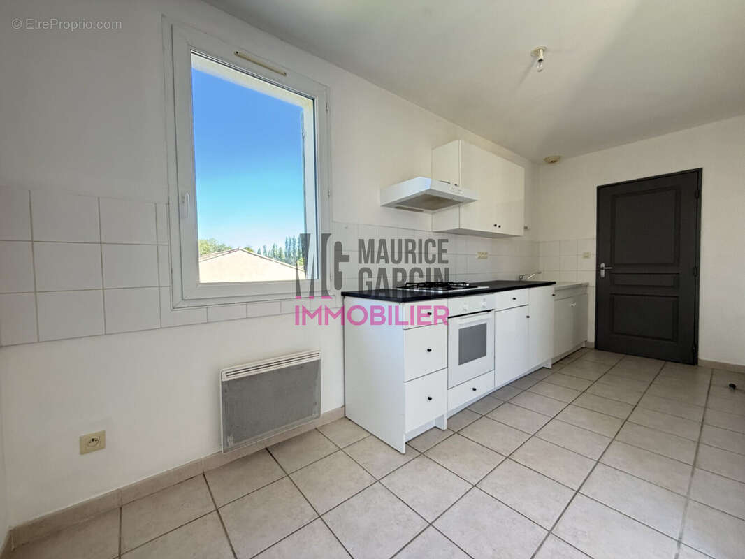 Appartement à MALAUCENE