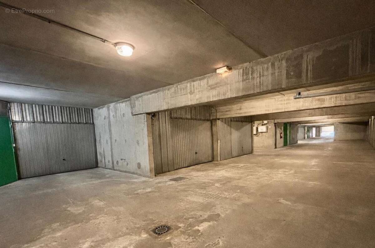 GARAGE 14 m2 - PROX MER La Baule- Pornichet - photo 2