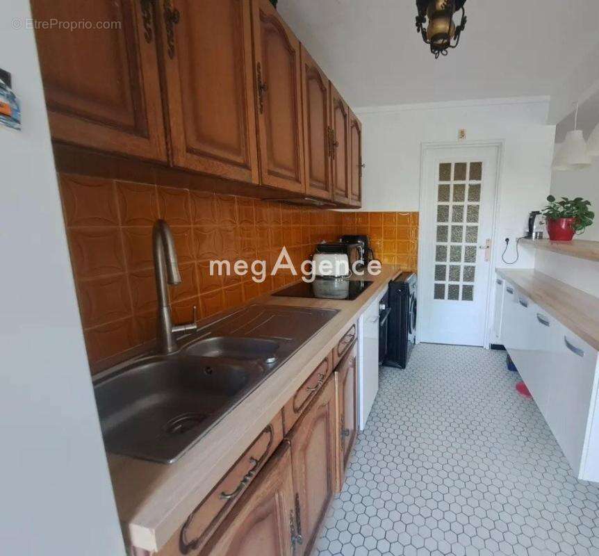 Appartement à CHILLY-MAZARIN