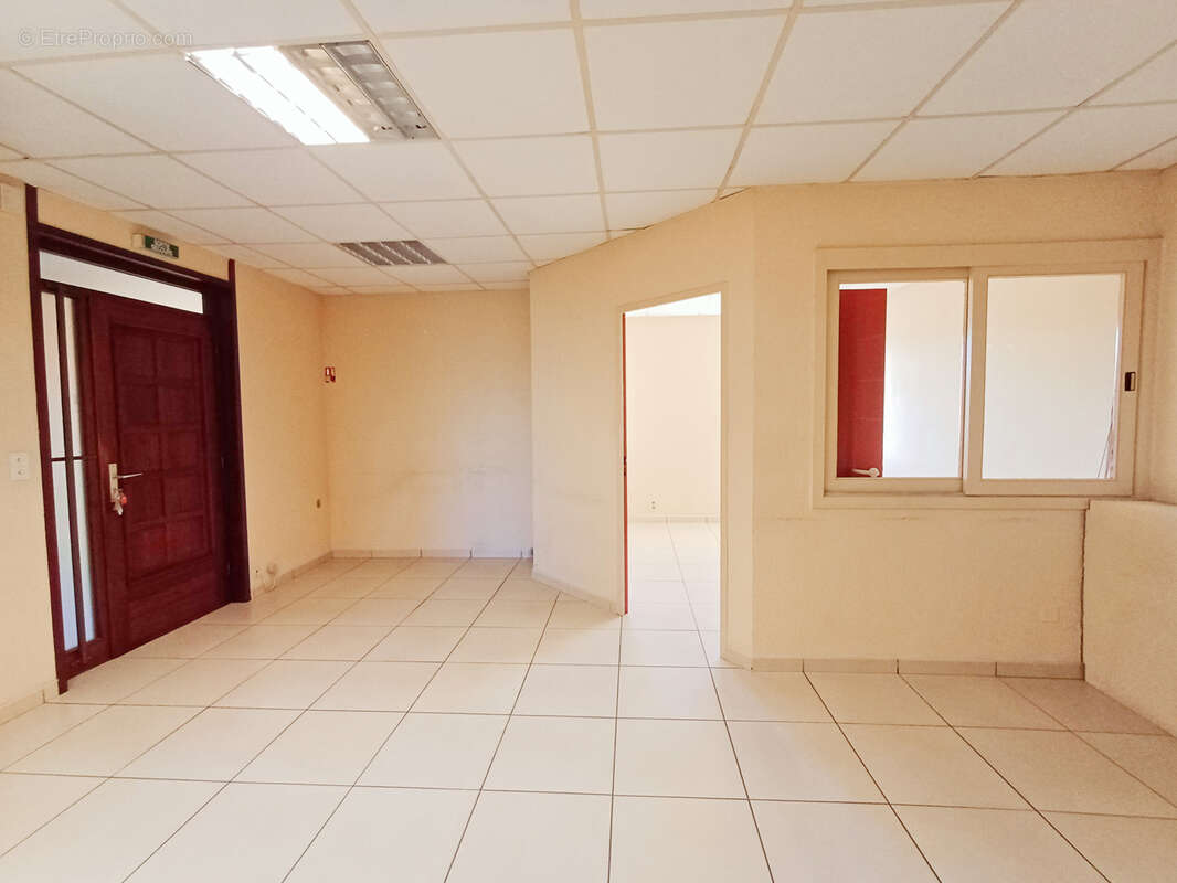 Aubenas - local professionnel 142m2 - photo 8