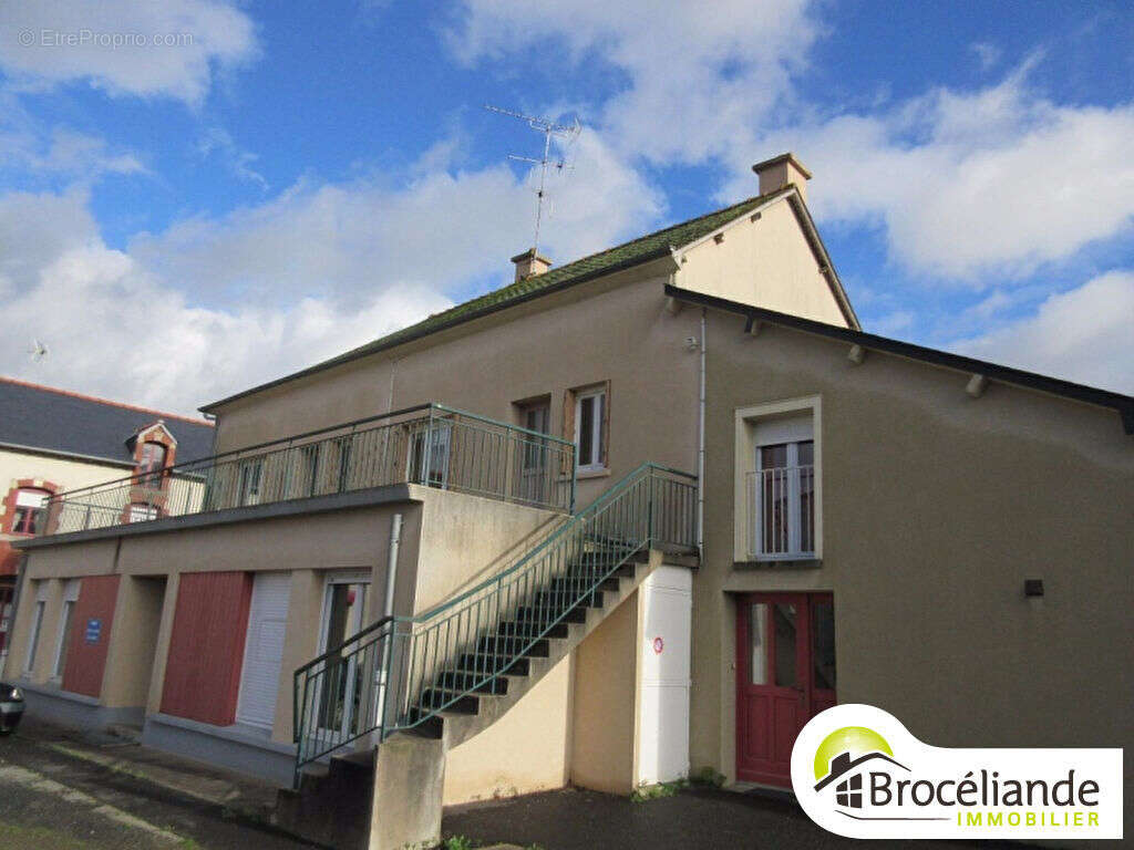 Appartement à PARTHENAY-DE-BRETAGNE