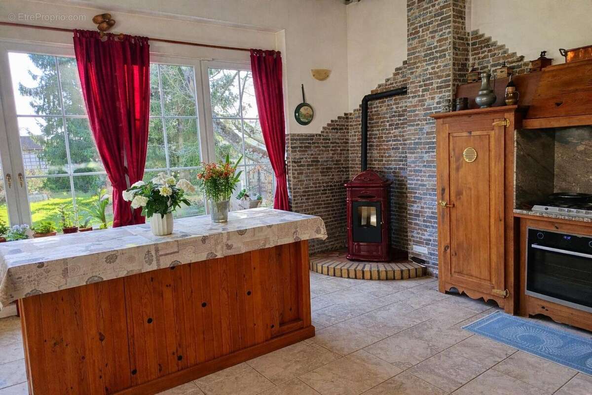 Photo 5 - Maison à JEANMENIL