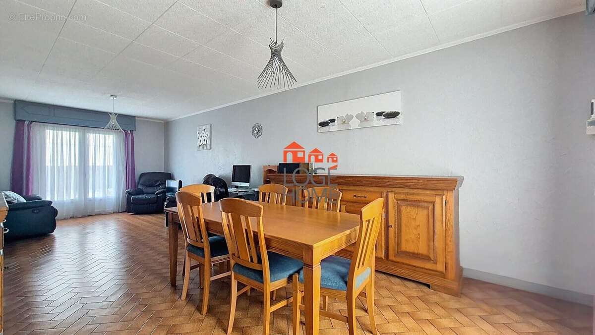 Séjour - Maison à BILLY-MONTIGNY