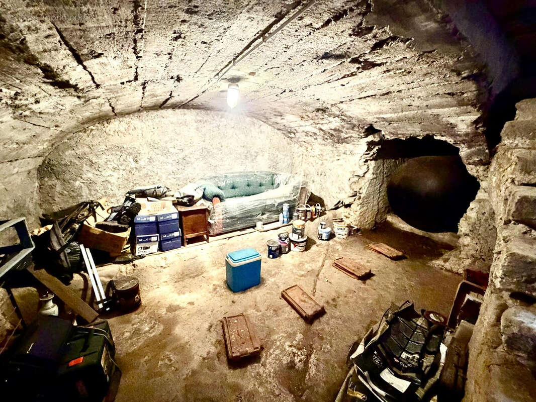 Maison de village sur cour et dépendance - photo 17