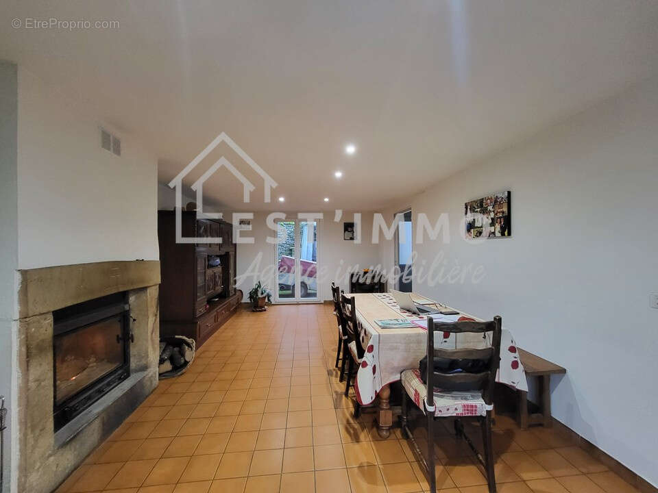 Maison Valfroicourt - investissement avec revenus locatifs - photo 4
