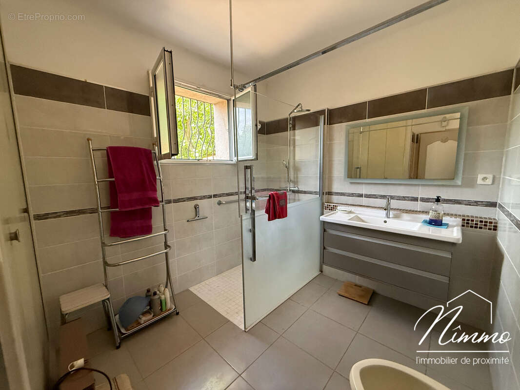 Nimes caremeau maison p4 de 110m2 avec terrasse et garage en exclusivite - photo 10
