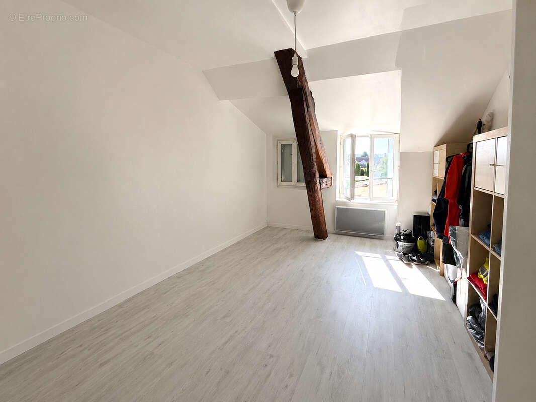 Immeuble comprenant trois logements. - photo 7