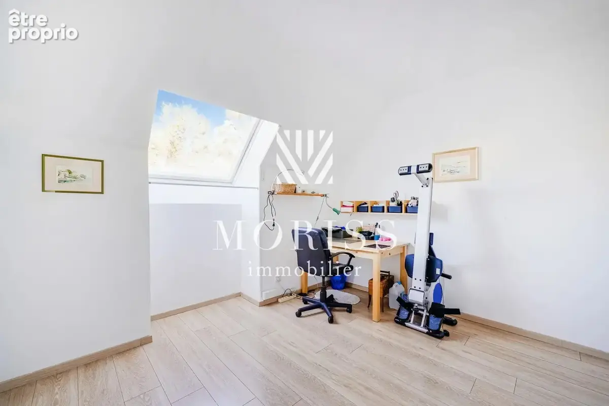 Vitry-sur-Seine Maison de 181 m2 avec jacuzzi - photo 10