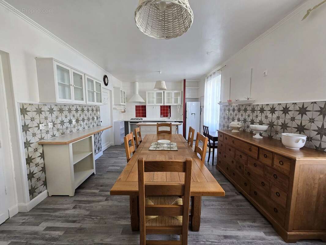 Maison à PINEUILH