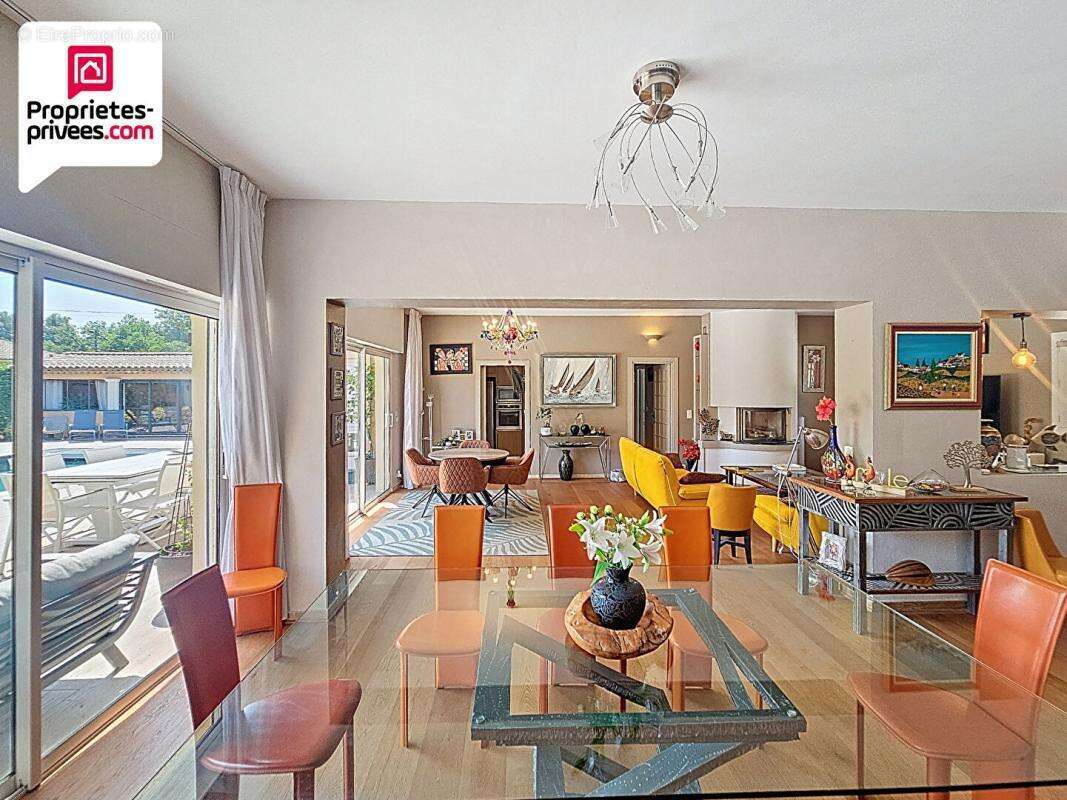 Maison à SAINT-CEZAIRE-SUR-SIAGNE