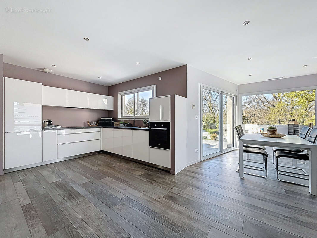 Maison à FRANCHEVILLE