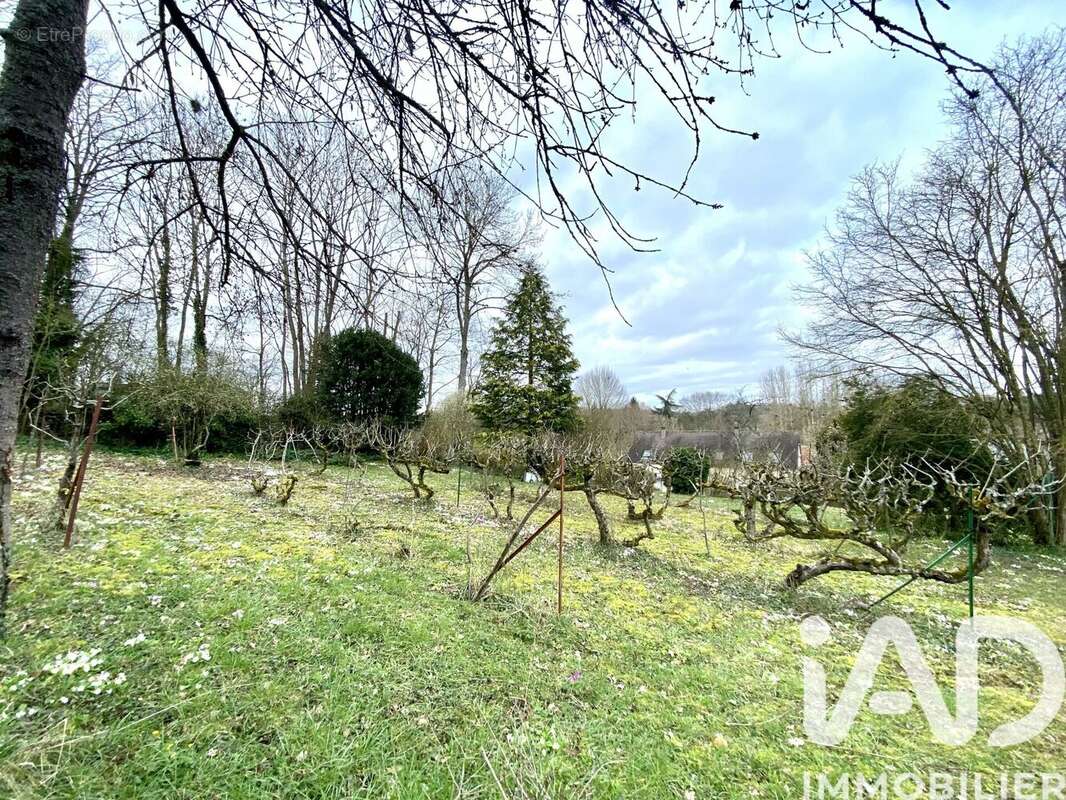 Photo 5 - Terrain à SAINT-MARTIN-DE-NIGELLES