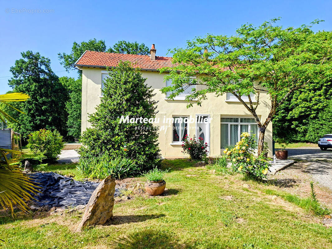 Maison à VILLAINES-SOUS-LUCE