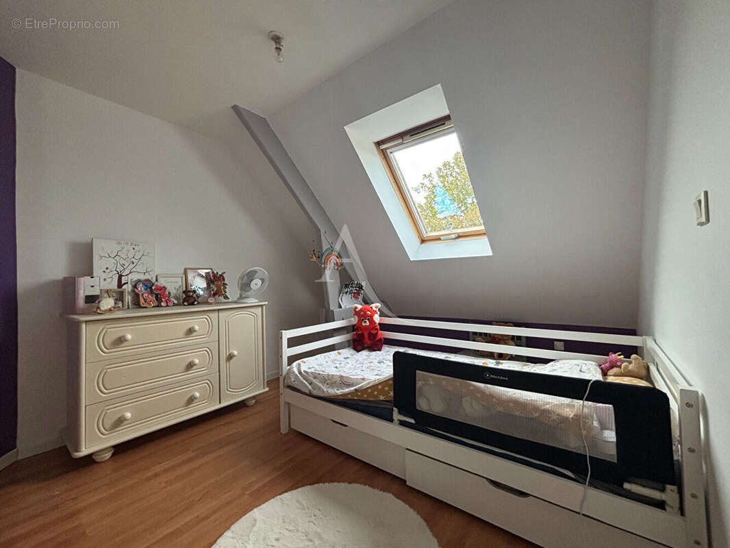 Maison à NUILLE-SUR-VICOIN