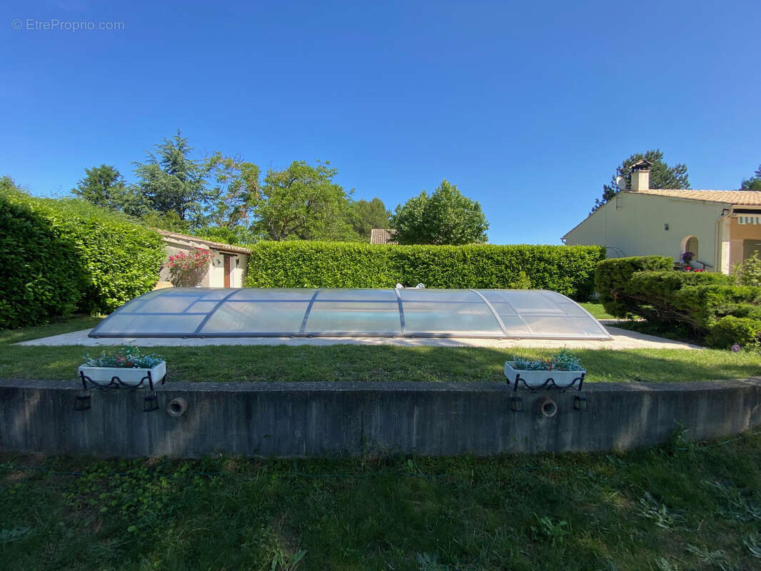 Maison à CADEROUSSE