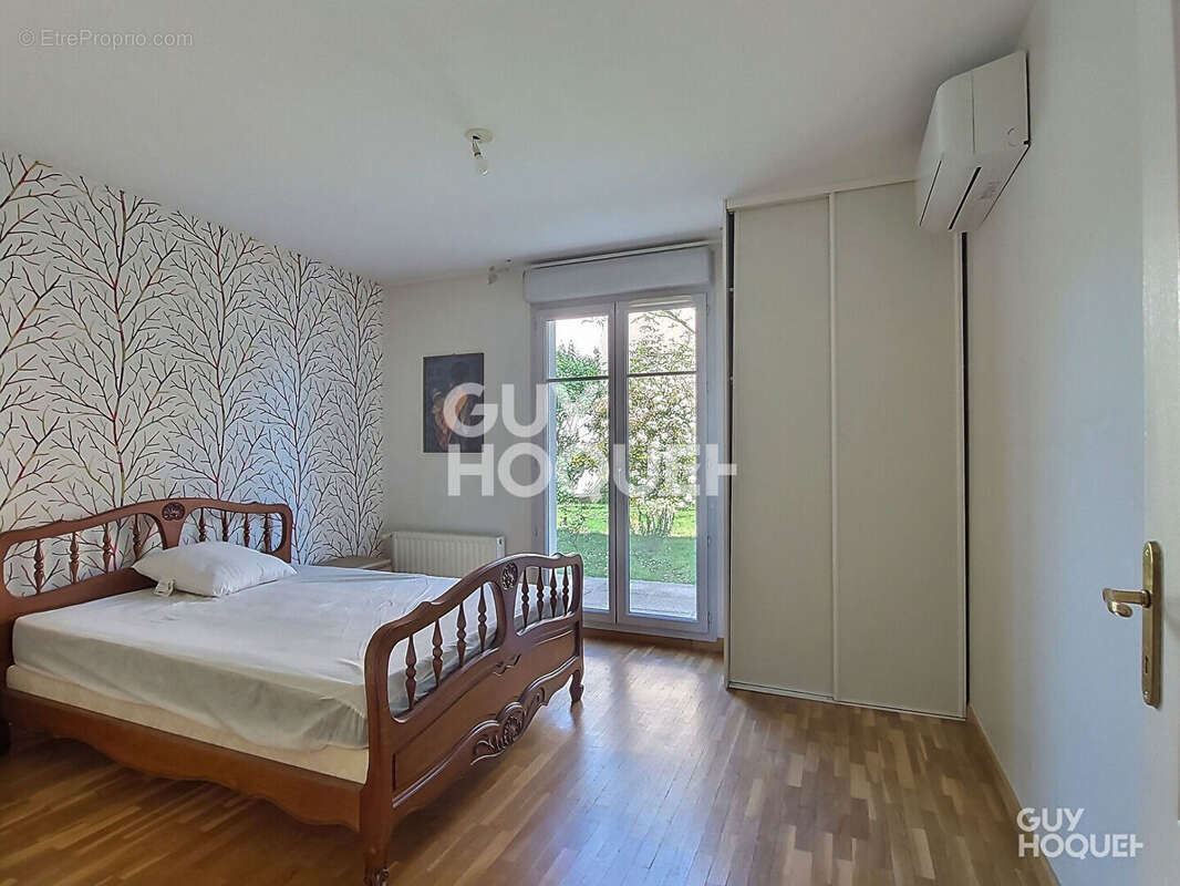 Appartement à CRAPONNE