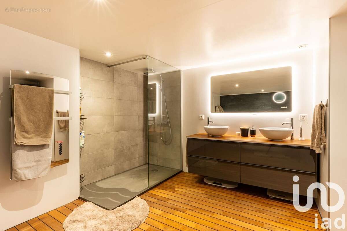 Photo 8 - Maison à SAINT-MARTIN-LA-SAUVETE