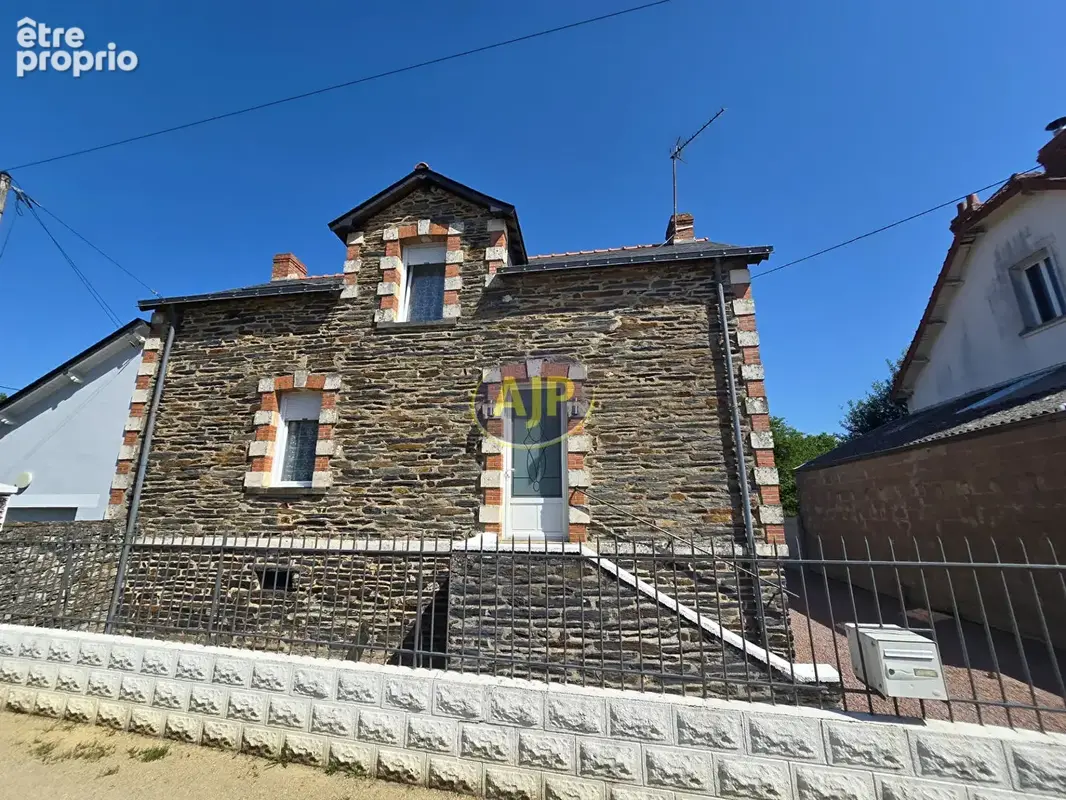 Maison à GUEMENE-PENFAO