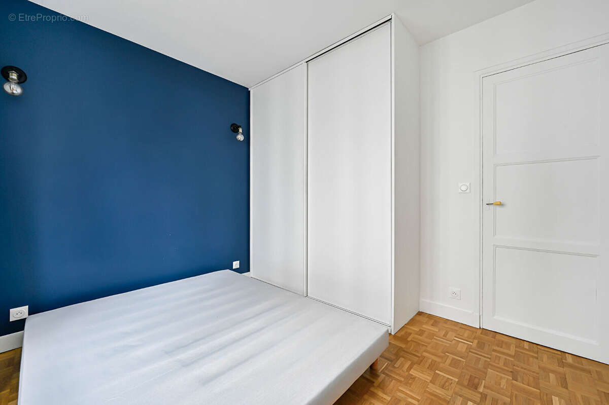 Appartement à PARIS-14E