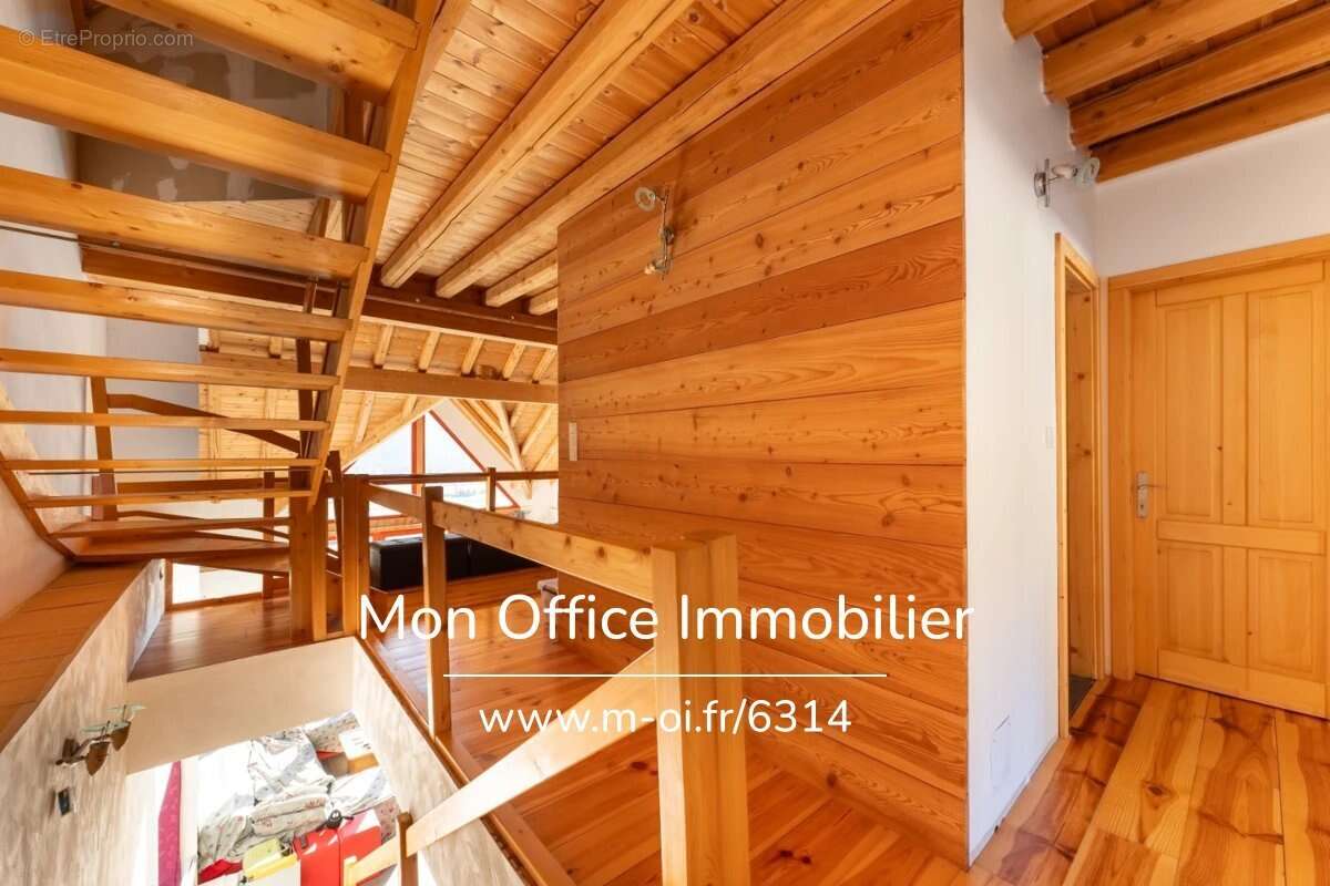 Appartement à REOTIER