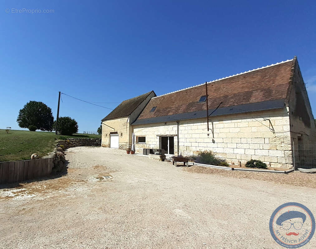 Ensemble immobilier - photo 2