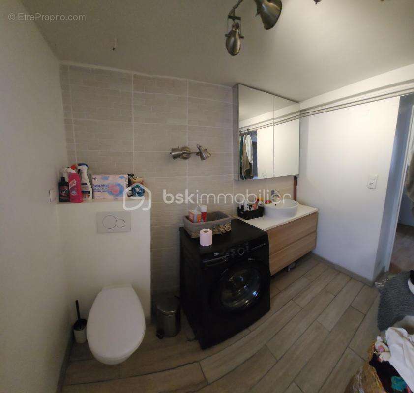 Charmant T3 de 60 m² – Idéalement situé, proche Préfecture - photo 7