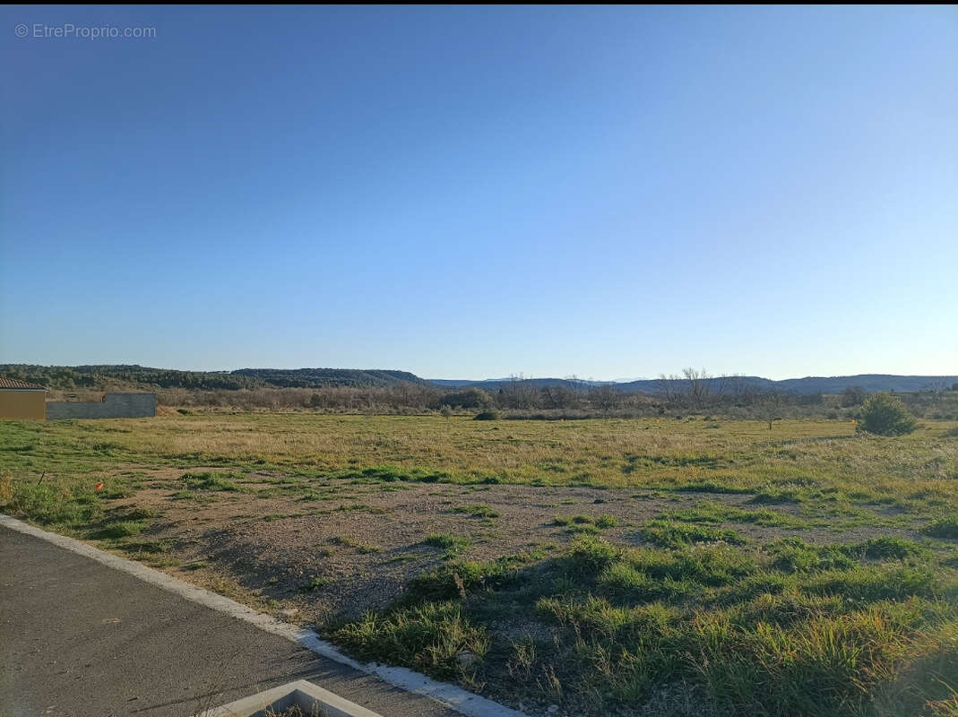 Terrain à FERRALS-LES-CORBIERES