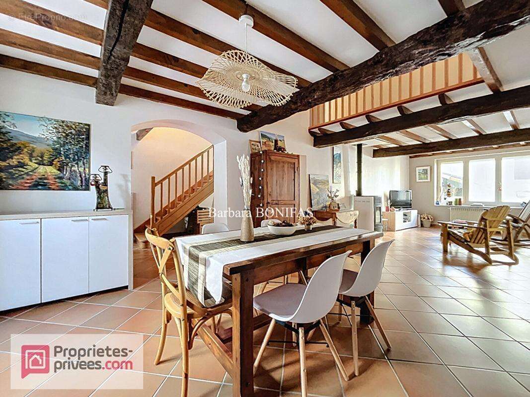 Maison à SAINT-SULPICE