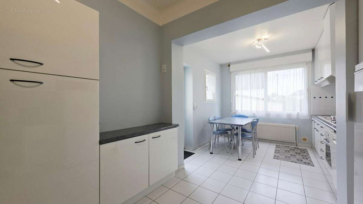 Maison à MEHUN-SUR-YEVRE