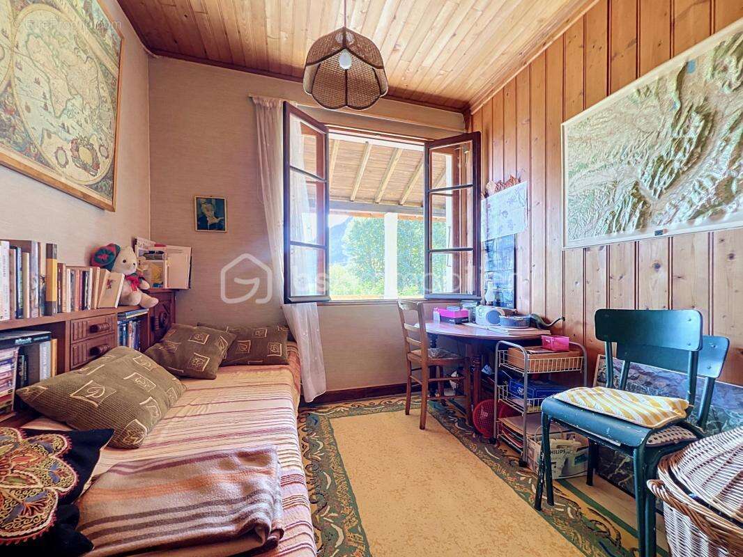 ***chalet atypique de 100 m2 terrain 1857 m2 en chartreuse calme et nature*** - photo 15