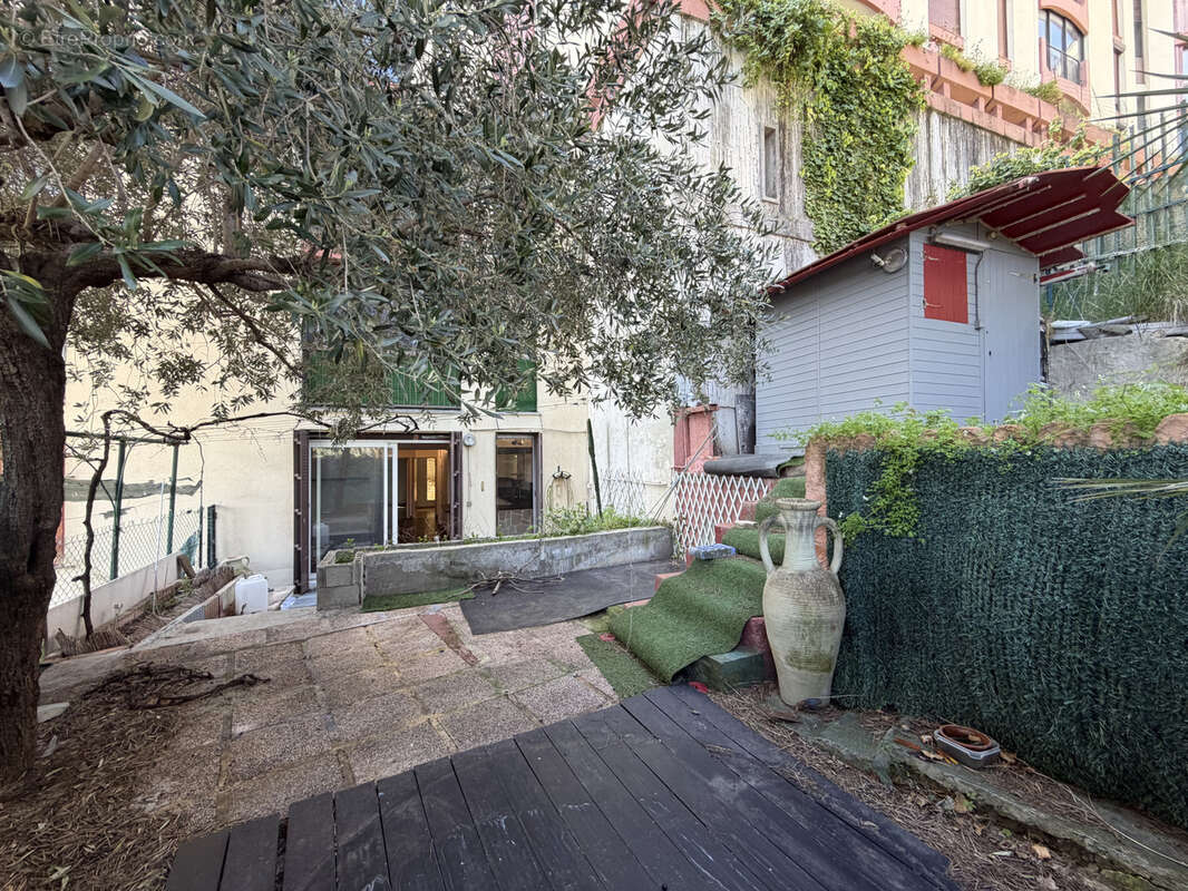 Appartement à CARROS