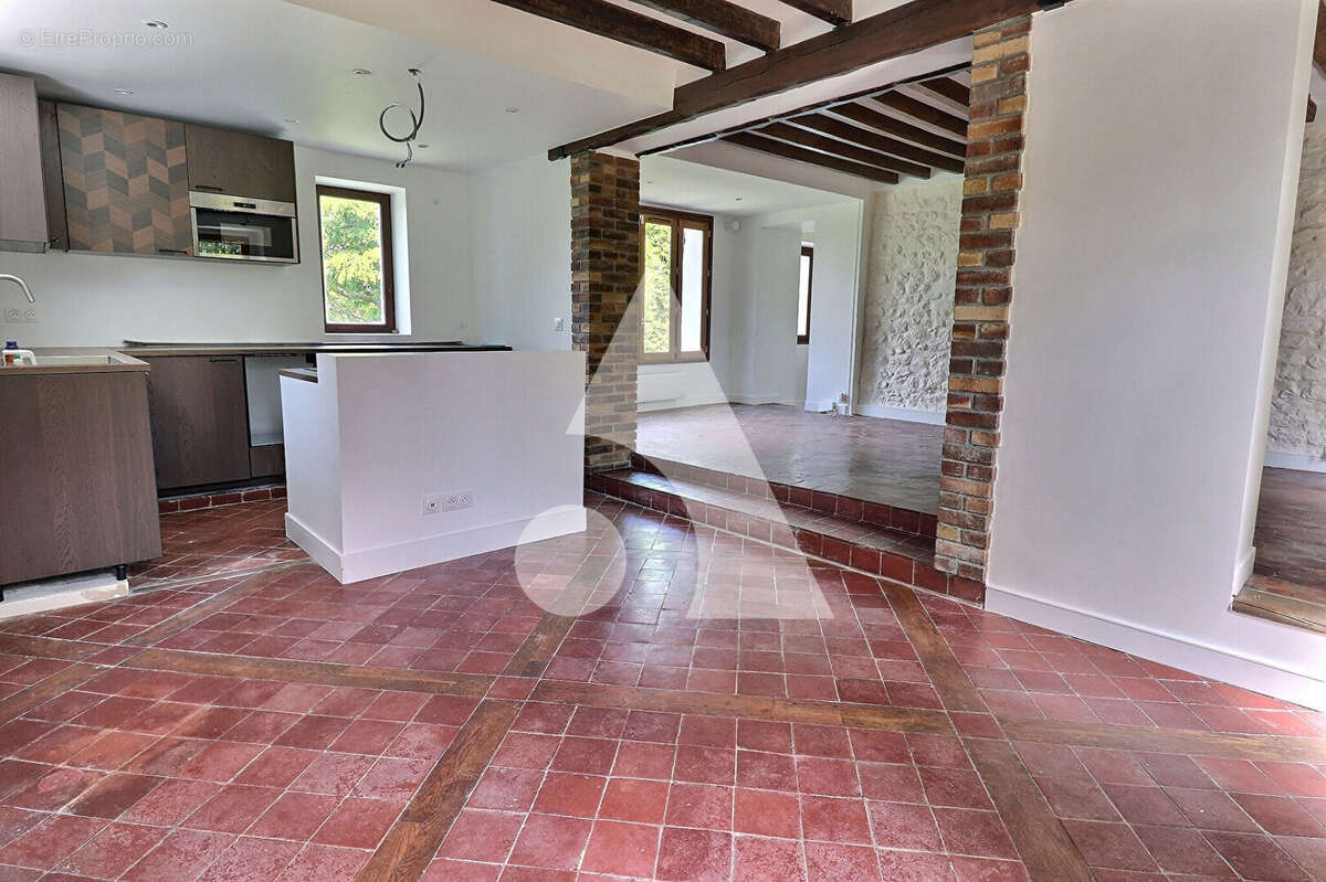 Maison à MERY-SUR-OISE