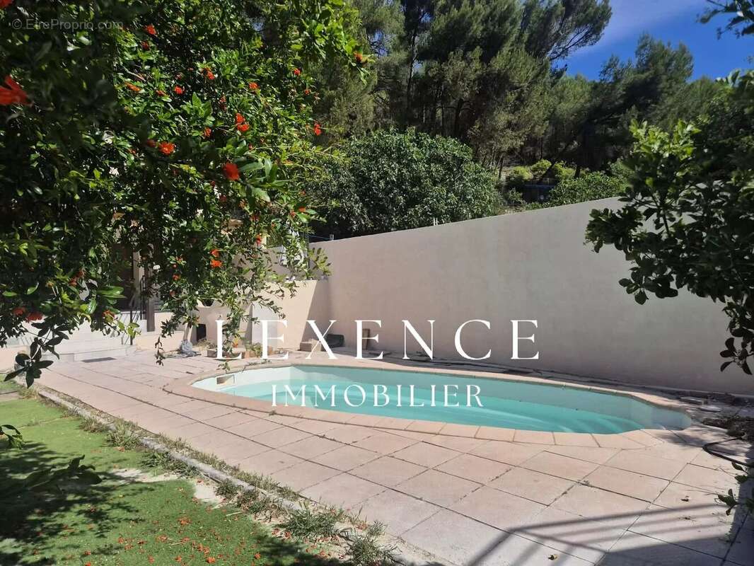 Maison T6 136m² avec dépendance, cave, jardin, atelier, abris, et espace vert en restanque à Septème les Vallons - photo 4