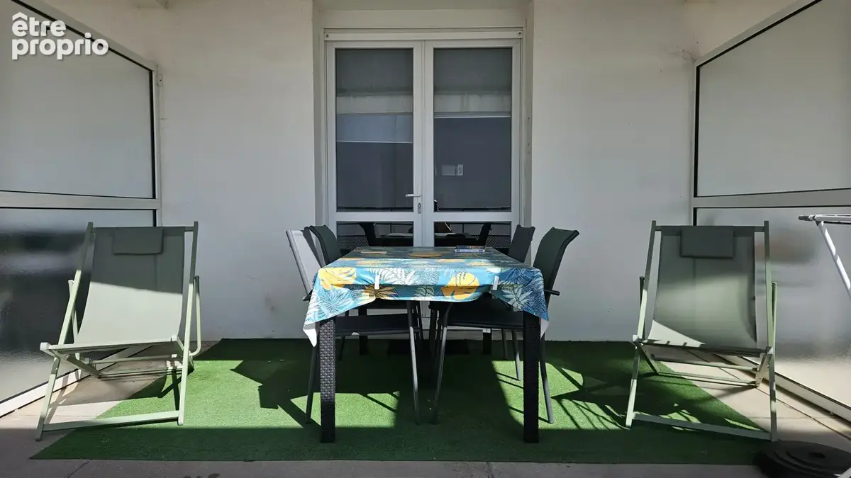 Studio avec coin alcove + terrasse + garage ! - photo 2