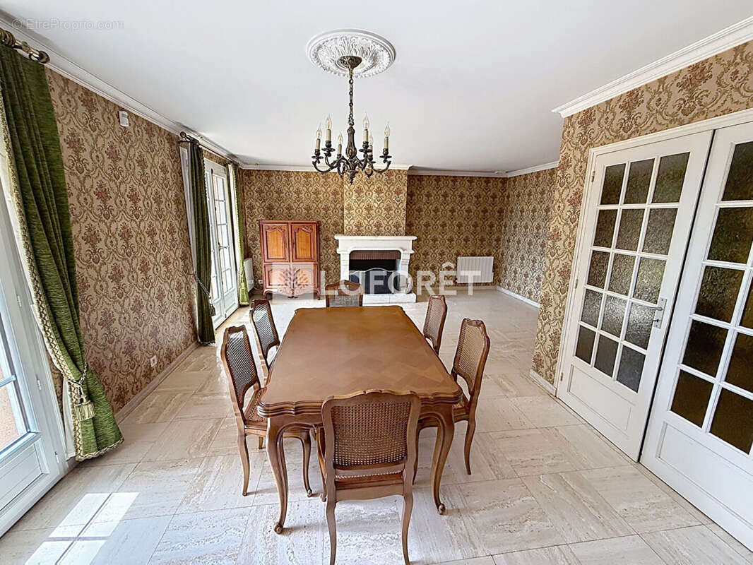 Maison à MIGNIERES