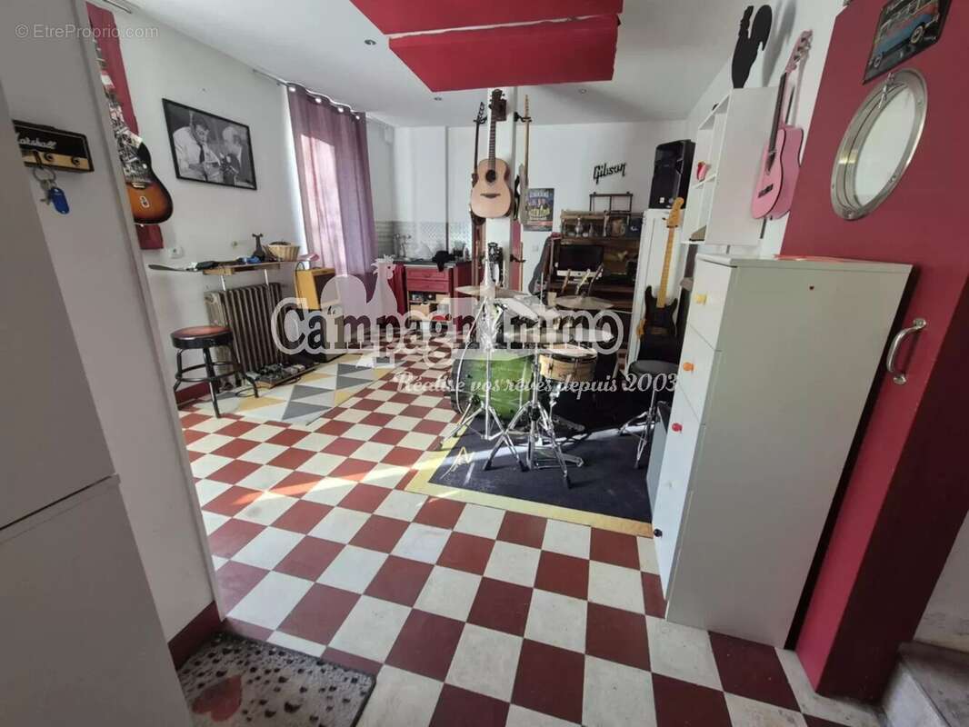 Maison à SAINT-FORGEUX