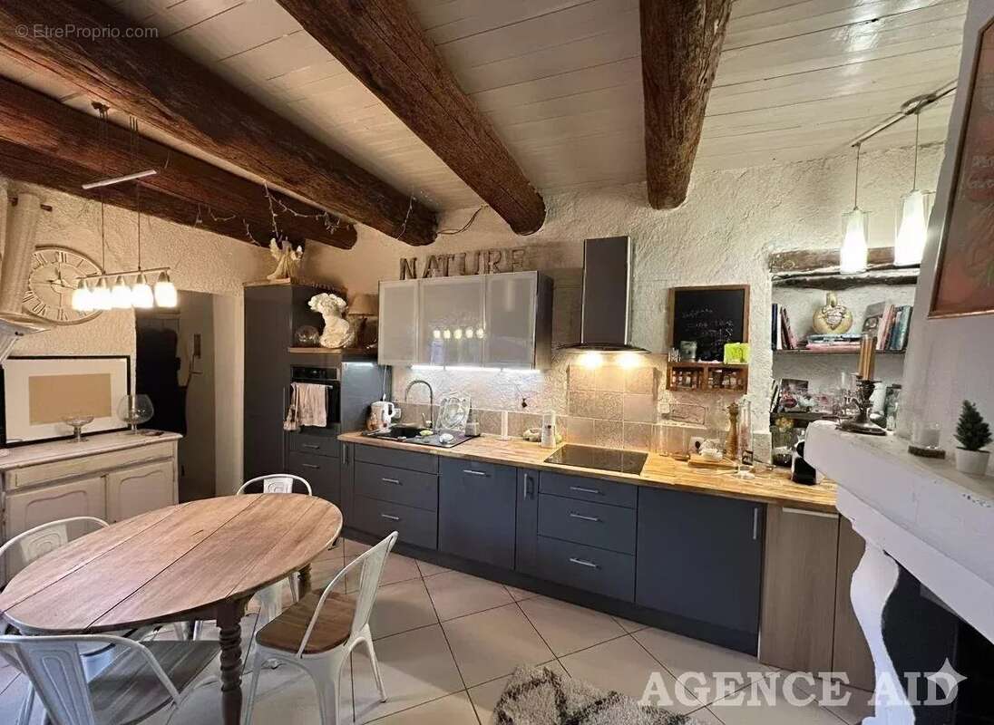 Appartement à CUGES-LES-PINS